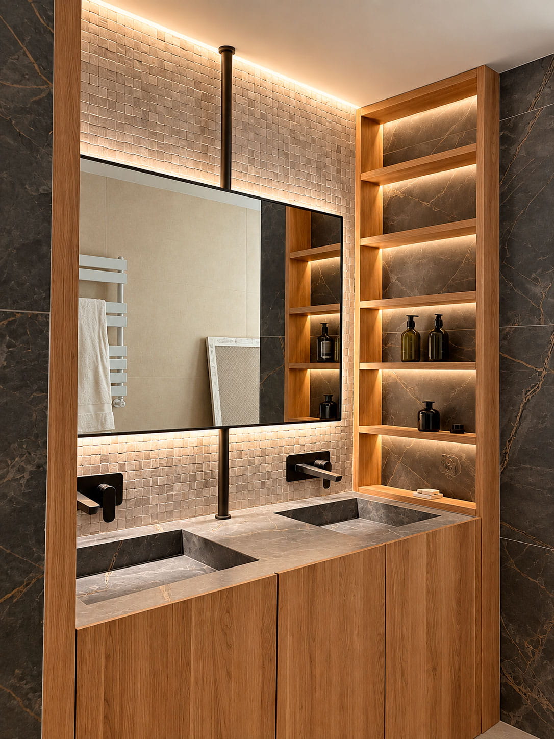 Baño principal con doble lavabo y estantería iluminada